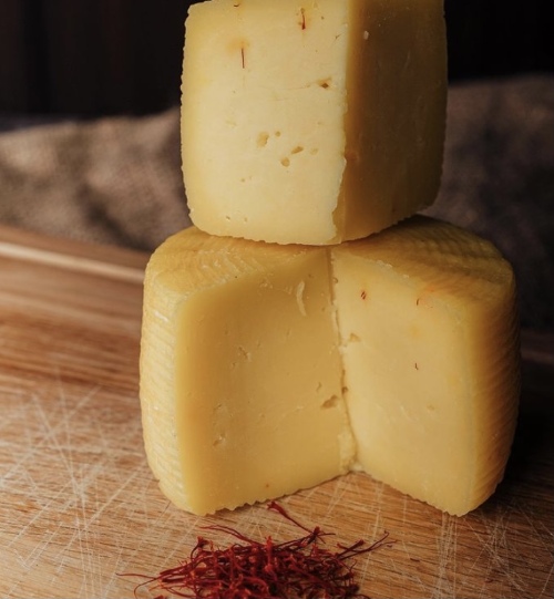 formaggio-allo-zafferano.jpg