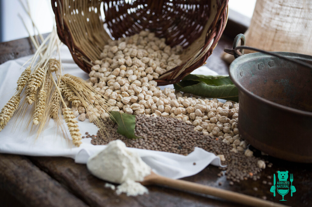legumi-cereali-farine-abruzzesi--prodotti-tipici-d-abruzzo.jpg legumi-cereali-farine-abruzzesi--prodotti-tipici-d-abruzzo.jpg