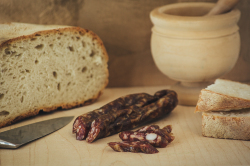 salsiccia-bianca-stagionata.jpeg salsiccia-bianca-stagionata.jpeg