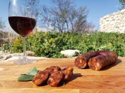 salsiccia-chorizo-di-maiale-nero-d-abruzzo.jpg salsiccia-chorizo-di-maiale-nero-d-abruzzo.jpg